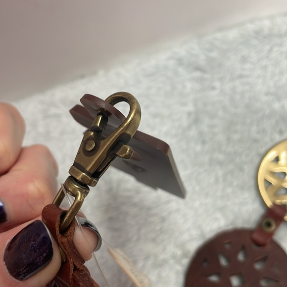 NWT Fossil Leather Medallion Belt - Picture 7 of 8